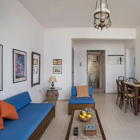 Glaros Beachfront In Daire *