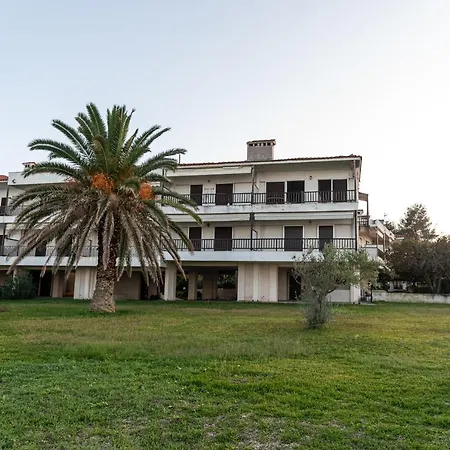 Glaros Beachfront In *